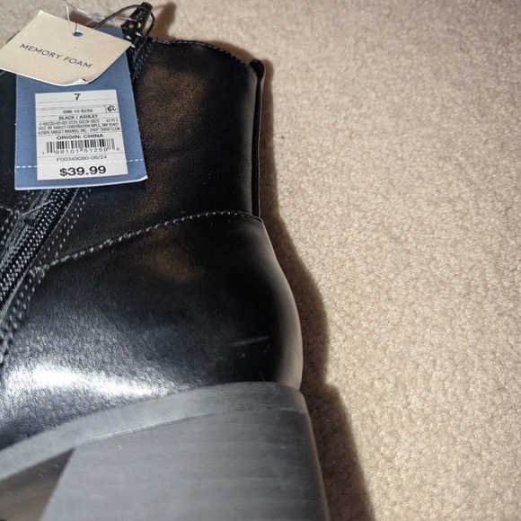 Nwt Universal Thread Women's Ashely Low Block Ankle Boots Size 7 - Picture 9 of 11